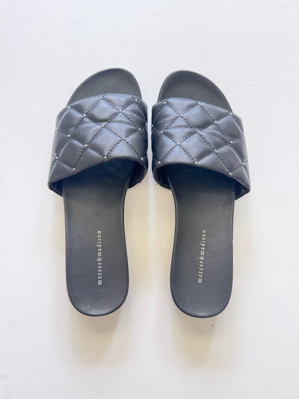 Mercer & Madison Black Quilted Slide Sandals with Padded Strap size 8